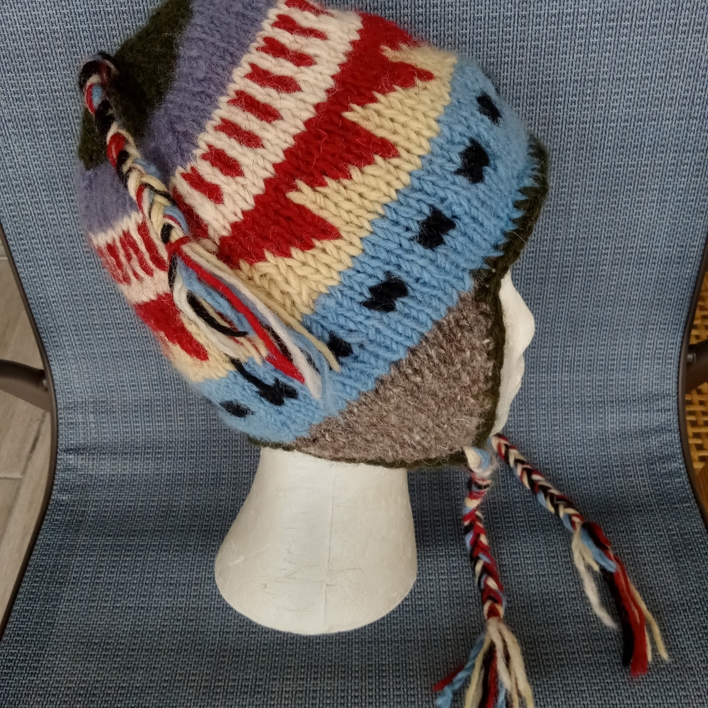 Wool hat from Nepal with braids